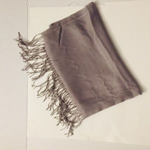 NWOT Gray Made in Turkey 🇹🇷 fringes Hijab Scarf